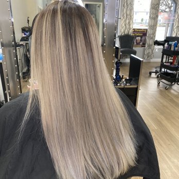 Jessica Ruiz - The beautifulness of the back...perfection - Hair Stylists Near Me - Sacramento, California