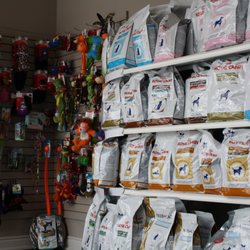 O'Sullivan Animal Hospital - Cat & Dog Food Available