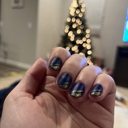 Ella's Nail Spa - Gel nails