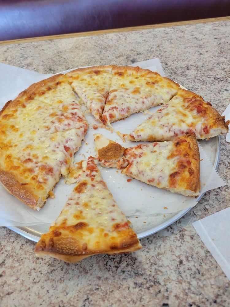 OLD COUNTRY PIZZERIA Updated October 2024 15 Photos & 52 Reviews 672 Washington St
