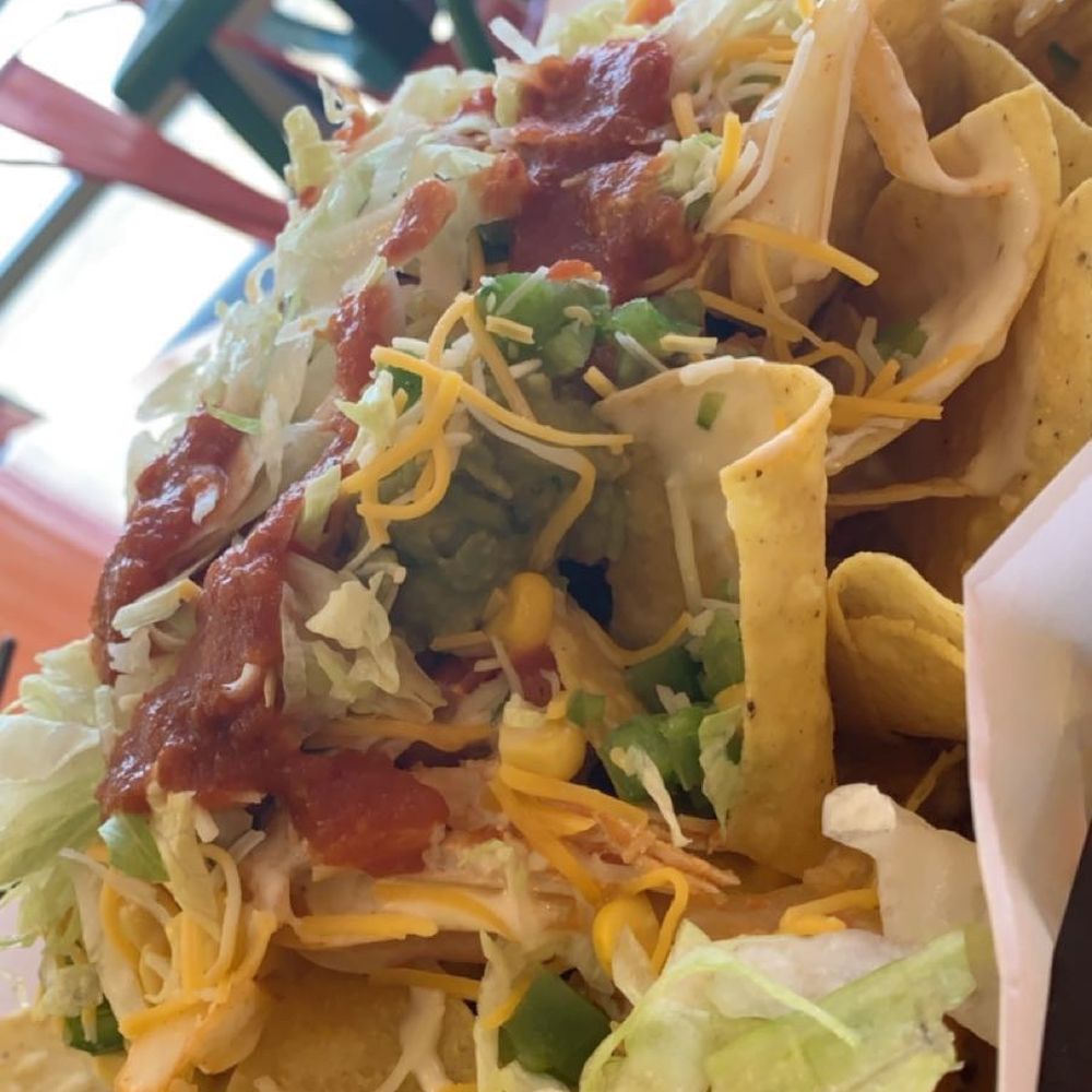Chipotle Chicken nachos with chipotle queso Chipotle Chicken nachos with chipotle queso