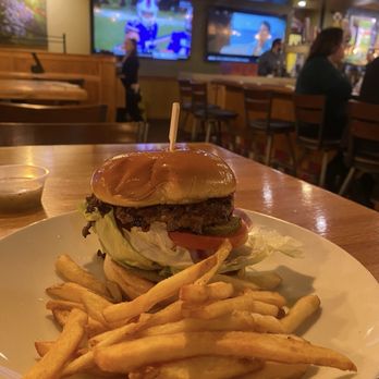 Applebee's Grill + Bar - Hamburger deal. - American Near Me - Napa, California