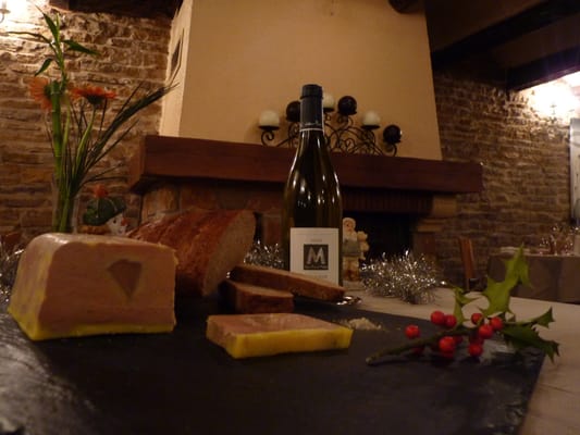 Restaurant L'Embellie (à 7 km de Cluny, En Bourgogne) by null
