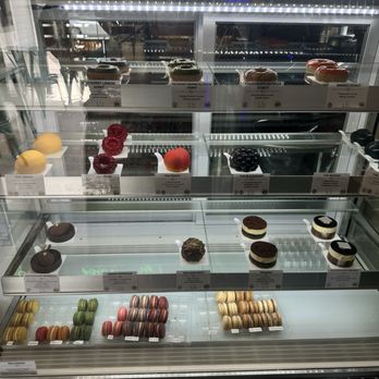 La Petite Bakery - Bakeries Near Me - Solana Beach, California La Petite Bakery - Bakeries Near Me - Solana Beach, California