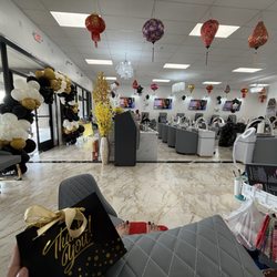 Luxe Nail and Spa Lounge - Main area. VIP room is to the right.