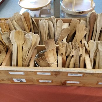 Rogue River Myrtlewood Shop - Wooden serving utensils - Gift Shops Near Me - Gold Beach, Oregon Rogue River Myrtlewood Shop - Wooden serving utensils - Gift Shops Near Me - Gold Beach, Oregon
