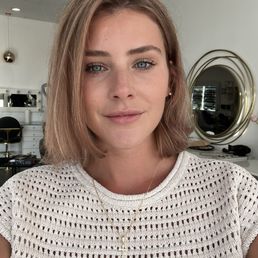 Hair color, hair style Hair color, hair style