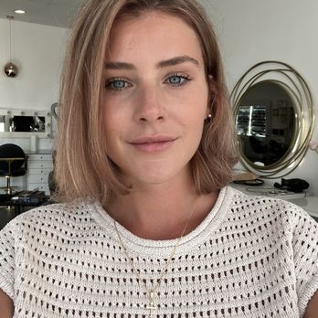 Broyal Beauty Salon - Hair color, hair style - Hair Stylists Near Me - Reseda, California Broyal Beauty Salon - Hair color, hair style - Hair Stylists Near Me - Reseda, California