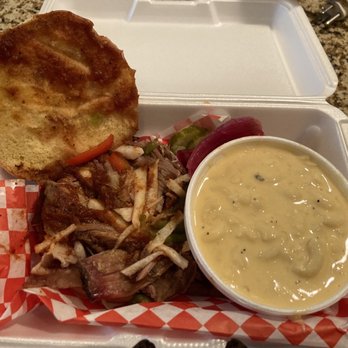 Smokey Mo - Pulled pork sandwich with mac and cheese - Barbeque Near Me - Tucson, Arizona Smokey Mo - Pulled pork sandwich with mac and cheese - Barbeque Near Me - Tucson, Arizona