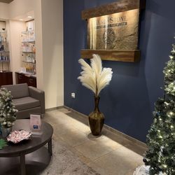 Hand & Stone Massage and Facial Spa - Lobby
