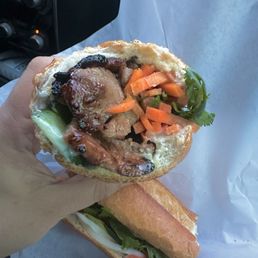 Grilled pork Bánh mì 10/10! Grilled pork Bánh mì 10/10!