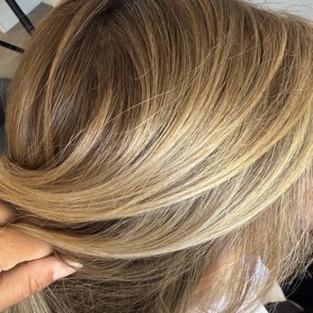 Angelina Znilek - Hair Salons Near Me - Encinitas, California Angelina Znilek - Hair Salons Near Me - Encinitas, California