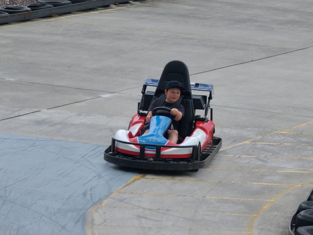 CADDIE SHAK with photos Updated August 2024 15 Photos & 15 Reviews 132 Caddie Shak Rd