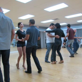 Marcelo's Salsa Learning Lounge - 8pm Basics for biginners to intermediate. Learn the 6 basics. 9pm Intermediate partnering moves, style & technique! - Dance Schools Near Me - Santa Ana, California