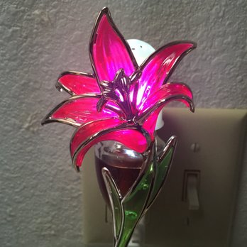 Bath & Body Works - I needed a new wallflower & snagged the last one of this beautiful orchid night light - Cosmetics & Beauty Supply Near Me - Aiea, Hawaii Bath & Body Works - I needed a new wallflower & snagged the last one of this beautiful orchid night light - Cosmetics & Beauty Supply Near Me - Aiea, Hawaii
