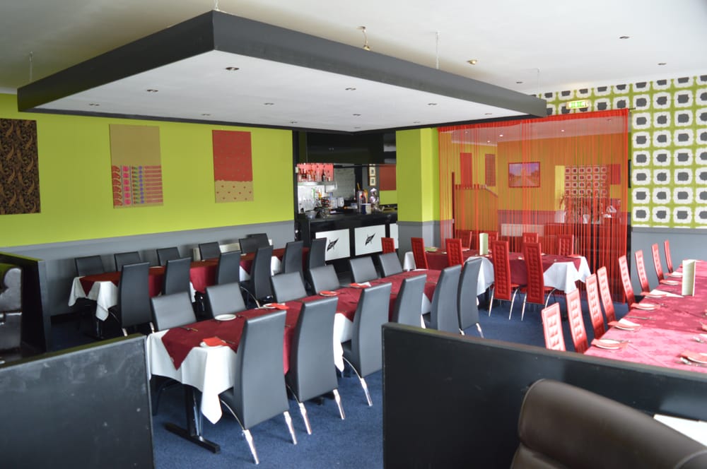 BAY LEAF INDIAN RESTAURANT 90 Uphall Station Rd, Livingston, West