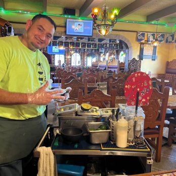 Azteca Mexican Restaurant - Making us Homemade Guacamole - Mexican Near Me - Charlotte, North Carolina Azteca Mexican Restaurant - Making us Homemade Guacamole - Mexican Near Me - Charlotte, North Carolina