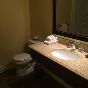 Escarpment Heights Motel - Hotels Near Me - Tobermory, Ontario