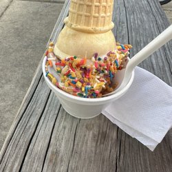 Pied Piper Drive In - Twist cone with brittle crunch. Yummy.