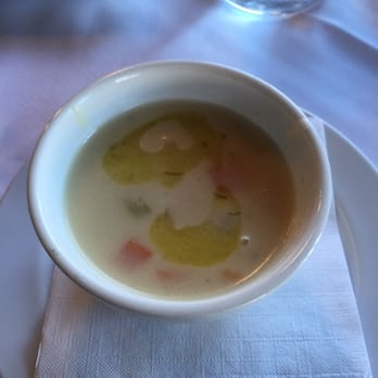Murrieta's Bar & Grill - Creamy seafood chowder - Wine Bars Near Me - Canmore, Alberta