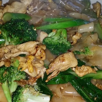 Thai Noodle Etc - Chicken Pad See Eew - Thai Near Me - Beaverton, Oregon