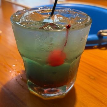 Gilligan's Seafood Restaurant - Beaufort - Shark bait (highly recommend if you love Malibu) - Seafood Near Me - Beaufort, South Carolina