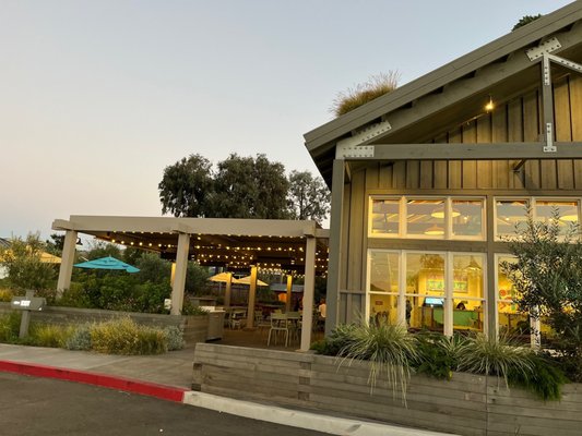 Amy’s Drive Thru by null