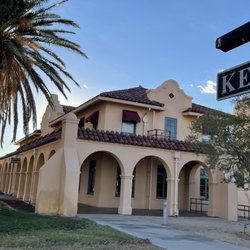 Kelso Depot - Outside the depot
