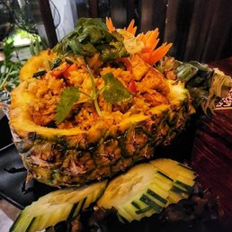 Pineapple fried rice ($230 pesos). Pineapple fried rice ($230 pesos).