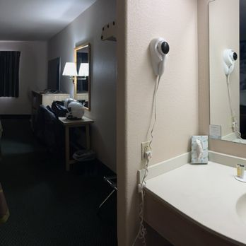 Super 8 by Wyndham Hamilton - Hotels Near Me - Hamilton, Montana Super 8 by Wyndham Hamilton - Hotels Near Me - Hamilton, Montana