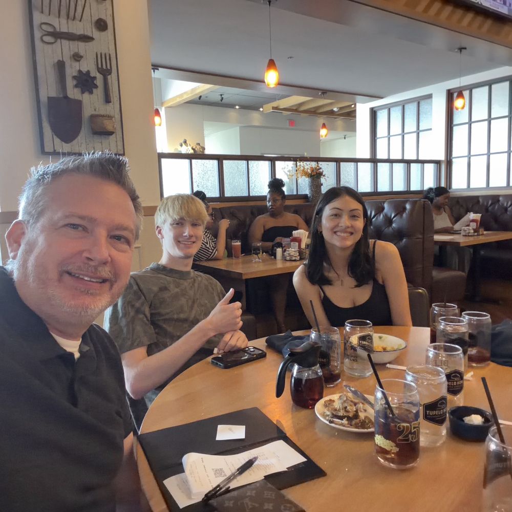 Great lunch! Great lunch!