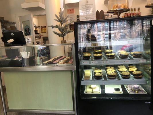 Betty Bakery by null
