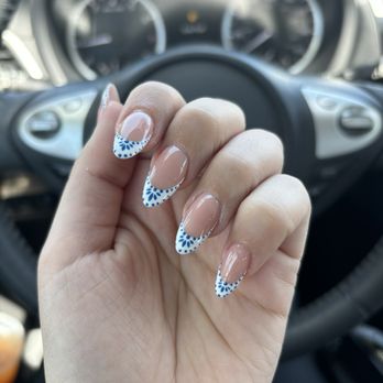 Glowzy Nail Bar - Fourth of July nails - Nail Salons Near Me - Chino Hills, California