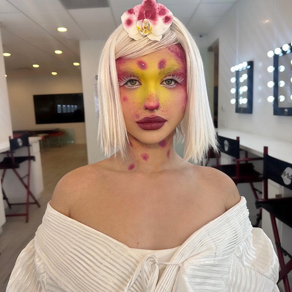 MUA: @torinori.esthetics on Instagram Avant Garde MUA: @torinori.esthetics on Instagram Avant Garde