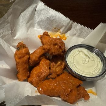 Maxamillians Billiards - Buffalo wings with Bleu cheese - Pool Halls Near Me - Tyngsboro, Massachusetts