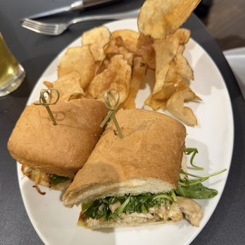 Echo & Rig - Chicken sandwich - Steakhouses Near Me - Henderson, Nevada Echo & Rig - Chicken sandwich - Steakhouses Near Me - Henderson, Nevada