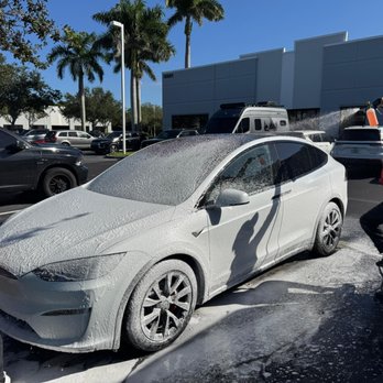 Vibrant Mobile Detail - Local mobile car detailing in Fort Myers with professional results that go beyond a standard car wash. - Auto Detailing Near Me - Fort Myers, Florida Vibrant Mobile Detail - Local mobile car detailing in Fort Myers with professional results that go beyond a standard car wash. - Auto Detailing Near Me - Fort Myers, Florida