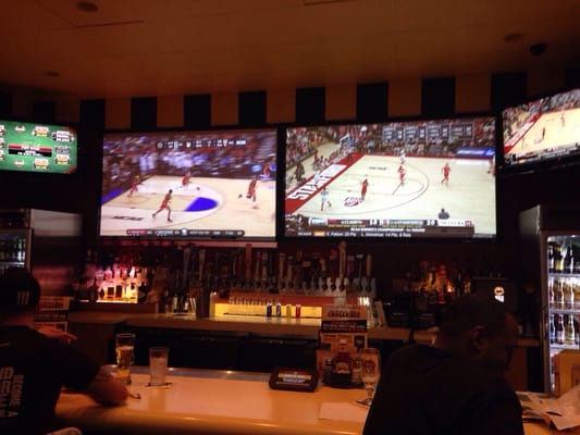 Buffalo Wild Wings by null