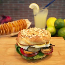 The Bagel Hood - Spinach Wonder with Spice twister potato