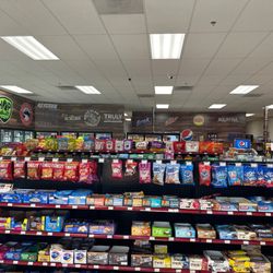 EZ Market - Snacks beer wine ice cream groceries
