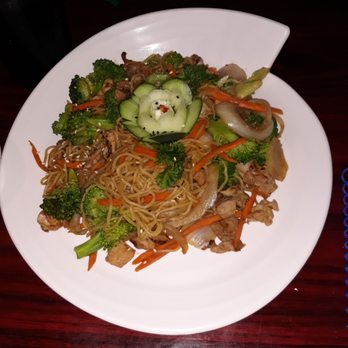 Ichiban Sushi - Noodles and chicken - Japanese Near Me - Bakersfield, California Ichiban Sushi - Noodles and chicken - Japanese Near Me - Bakersfield, California