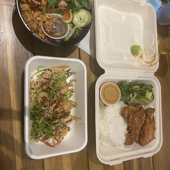 Bird Craft - Ahi tots, quarter leg fried chicken, and bird bowl - Thai Near Me - Frisco, Colorado Bird Craft - Ahi tots, quarter leg fried chicken, and bird bowl - Thai Near Me - Frisco, Colorado