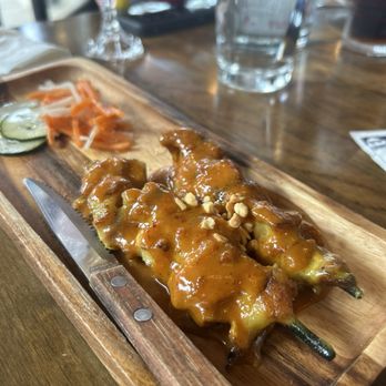 Dear Mom Cafe - Thai Near Me - Bend, Oregon