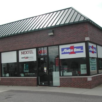 Auto One Glass & Accessories - storefront - Windshield Installation & Repair Near Me - Fenton, Michigan Auto One Glass & Accessories - storefront - Windshield Installation & Repair Near Me - Fenton, Michigan