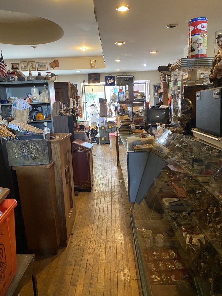 ANTIQUES AND SUCH Updated May 2024 176 Genesee St, Utica, New York Antiques Phone Number
