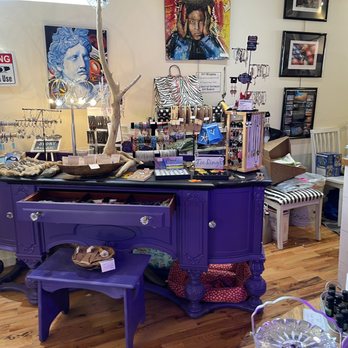Keyport Funhouse Boutique - Coffee & Tea Near Me - Keyport, New Jersey