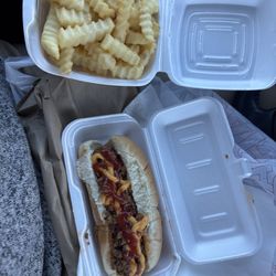 B&S One Stop Best Hot Dog In Town - Very fresh made to order! Staff was very nice and welcoming 10 out of 10 would definitely recommend