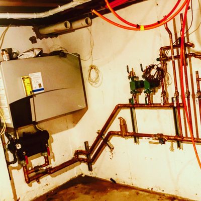 Charlies Plumbing & Heating Logo