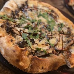 Back Porch Pizza Bar - Greatness!!!