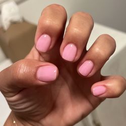 Modern Nails - Hybrid gel manicure